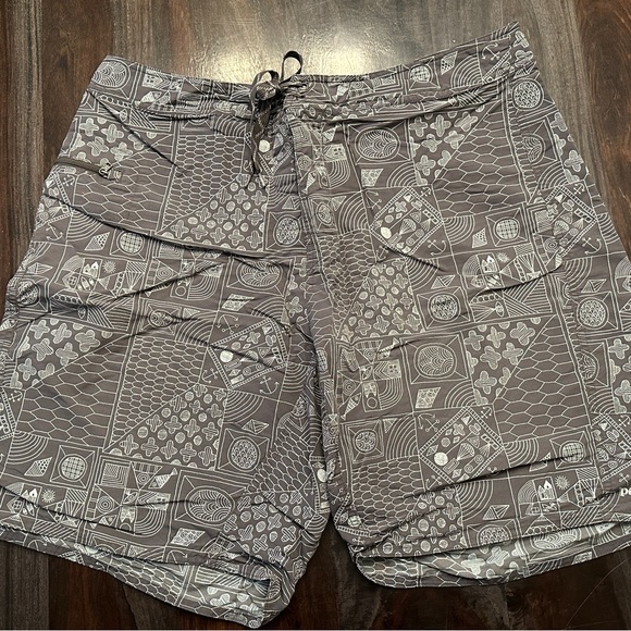 Patagonia Gray Swim Trunks with Nautical Pattern - Picture 1 of 4